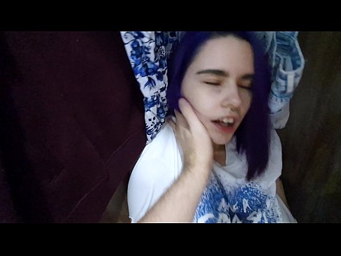 ❤️ Znalazłem moją siostrę w szafie i pomogłem jej dojść Just porn at pl.purchasexz.top